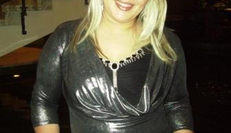 الشابة خيرة: ''هل يُعقل أن أغنيّ في مهرجان يمنحني أجر أصغر عازف في فرقة صابر الرباعي أو لطيفة رأفت!''