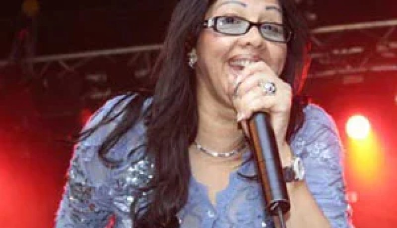 مطربون يصلّون وآخرون غافلون: الزهوانية صلّت..وتركت الصلاة في الحج