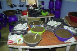 تفكيك ورشة سرية بمستودع منح للاستثمار لإنتاج «الشمة» المقلدة بتاجنانت في ميلة