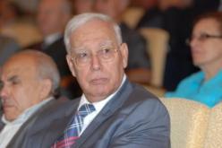 وزارة الدفاع تنافس شريف عباس