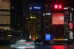 سيارة تدهس حشدا من المارة في مدينة صينية