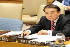 الصين تدعو لتجنب المعايير المزدوجة في فرض عقوبات لمعالجة شؤون دولية.