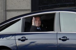 غياب الرئيس الفرنسي السابق شيراك عن جلسة محاكمته