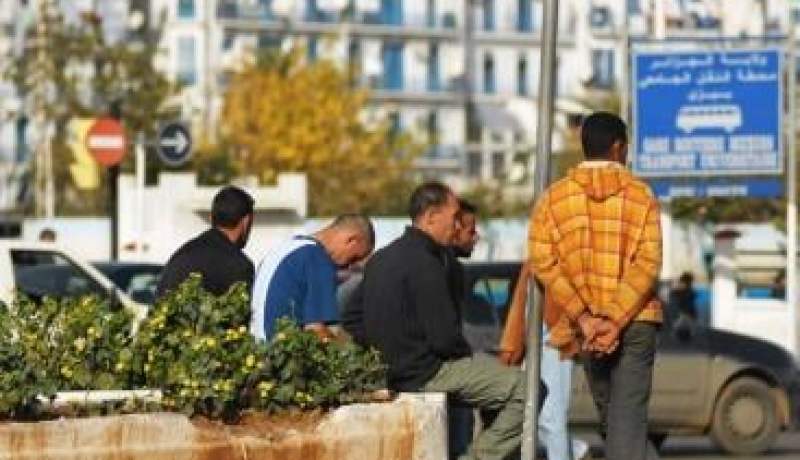 لونجام تشرع في إعادة جدولة ديون الشباب العاجز عن التسديد