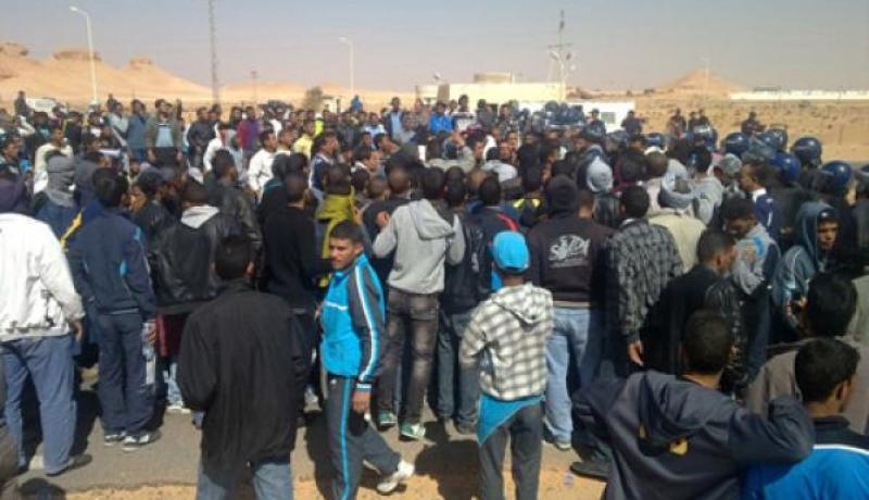 مسيرة سلمية للمطالبة بالتنمية ببرج عمر إدريس في إيليزي