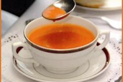 شوربة الطماطم بالفلفل الحلو