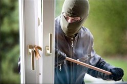 عصابة تكبل شخص وزجته وتسطو على مصوغات ذهبية بقيمة 350 مليون سنتيم في العاصمة