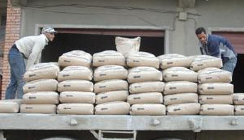 رئيس الاتحاد الوطني للبناء والعمران إدارات المصانع تتواطؤ مع تجار لرفع أسعار الإسمنت