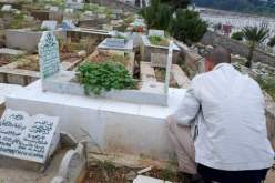 قــبـــور الـجـزائــريـيـــن مـخـالـفــــة للـــــــشـريـعـة الإســلامـيـــــــة