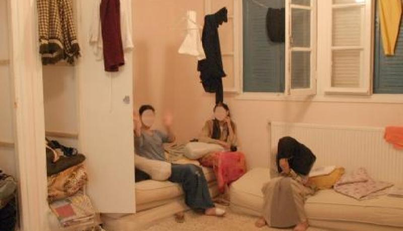 نقل 17 طالبة جامعية إلى المستشفى جراء إصابتهن بتسمم غذائي و تحويل محتمل لمقيمات أخريات