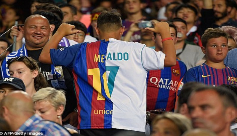 مشجع يتسبب في تصميم أسوأ قميص كرة قدم على مدار التاريخ