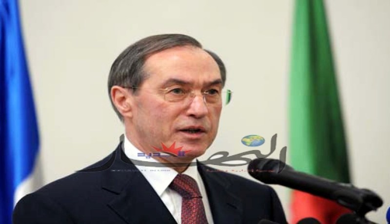 الصحافة الفرنسية تقاطع وزيرها