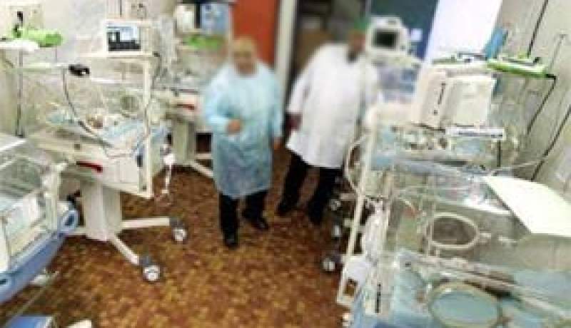 منع وزير الصحة الأسبق مراد رجيمي من ممارسة مهنة الطب وغلق نهائي لعيادته الخاصة الكائنة بالبليدة وحرمانه مدى الحياة من العمل في القطاع العمومي