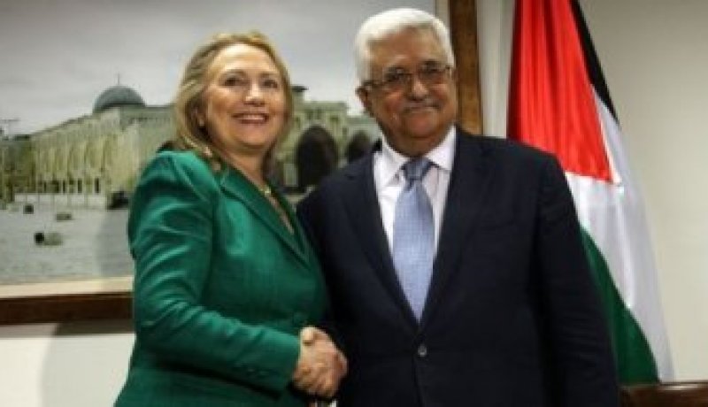 كلينتون “هددت” عباس إذا ما توجه للأمم المتحدة