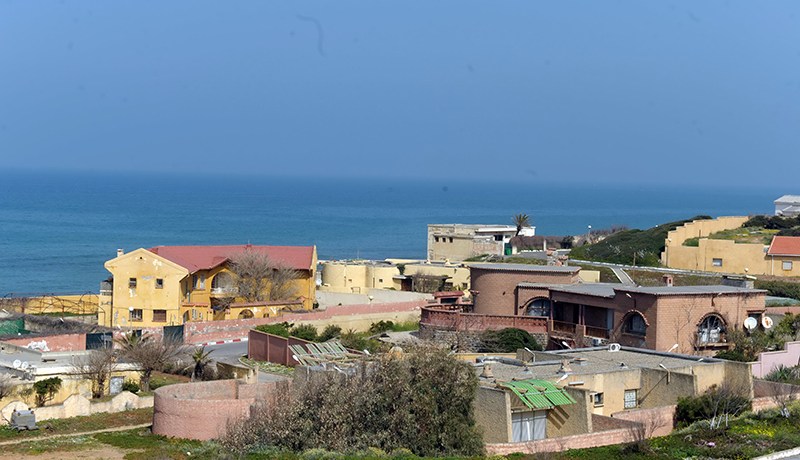 السكن في موريتي ونادي الصنوبر بالدراهم.. أو الطرد