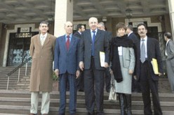 التحقيق مع وزراء ومسؤولين سابقين في‮ ‬الدولة واسترجاع ‮150 ‬مليار