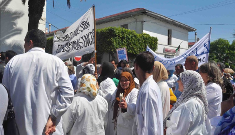 ممارسو الصحة العمومية في إضراب يوم 10 أفريل دعما لمطالب الحراك الشعبي