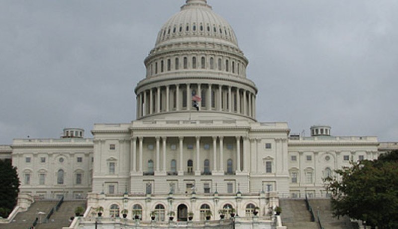 الجمهوريون يقترحون خطة بديلة لتجنب الهاوية المالية واوباما يرفض