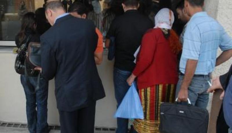 لا تأشيرات للجزائريين… نحن في إضراب عن العمل بسفارة فرنسا