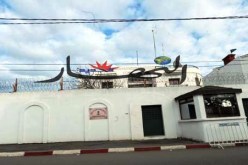 قنصل السعودية‮ ''‬يحكم بحكامو‮''‬