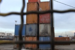 الجمارك تجمد نشاط 120 مستورد وهمي