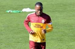 “دروغبا” يودع أسود تركيا غدا