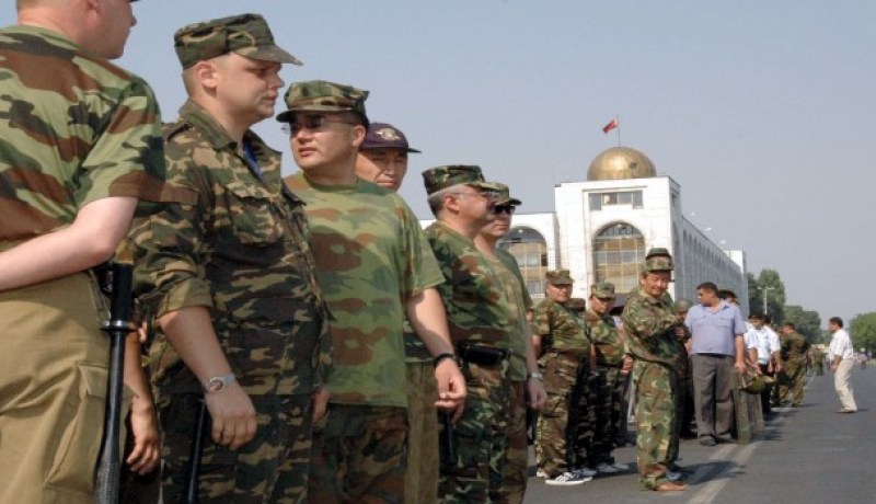 مفاوضات أميركية قيرغيزية لتمديد استخدام مركز العبور العسكري في قيرغيزيا