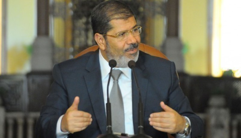 مرسي يجتمع غدا بمرشحين سابقين للرئاسة ورؤساء أحزاب