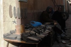 مصلح أحذية يتحول إلى “راقي” ويسرق 165 مليون سنتيم