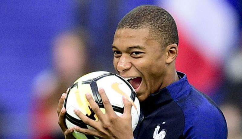 “مبابي” يدخل تاريخ “الديكة” في نهائيات كأس العالم !!