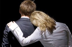 يرفضان زواجي.. رغم أني أفنيت سنوات شبابي في خدمتهم