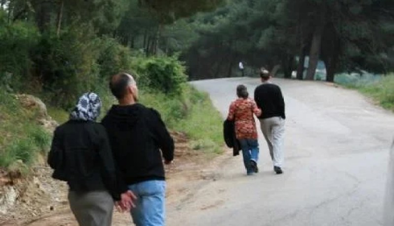 طالب جامعي يهدد قاصر ويجبرها على الهروب من المتوسطة لملاقاته