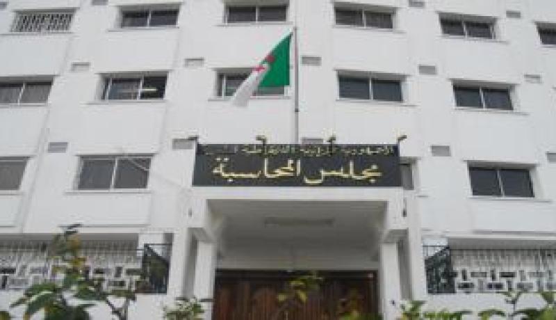 تجاوزات لقانون الصفقات العمومية ومشاريع بلا دراسات في تلمسان