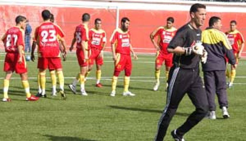 شباب بلوزداد يعود اليوم إلى التحضيرات…حنكوش يحضر لاعبيه لموعد باتنة، ويطالبهم بالتركيز