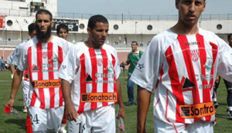 مفاوضات في رئاسة الجمهورية.. لشراء لاعبي فريق بلوزداد!!
