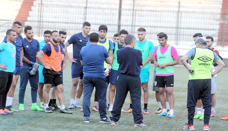 اللاعبون يرفعون التحدي قبل لقاء بلعباس والإدارة تنهي مؤقتا مشكل إيجار الشقق