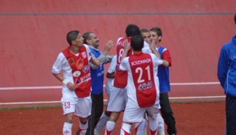 قرباج: “تعرضت إلى محاولة اعتداء في عنابة وأحمل حيمودي مسؤولية هزيمتنا هناك”