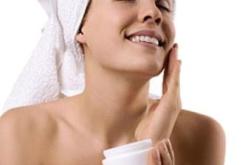 ضرورة استعمال  مرهم الوقاية من الشّمس