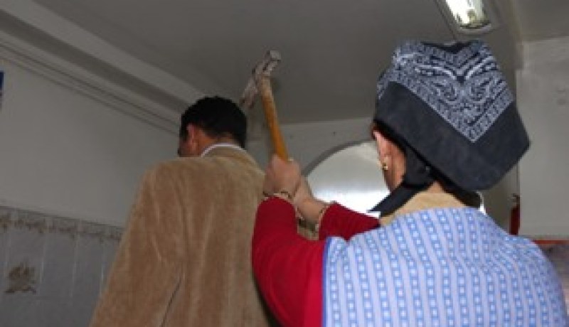 تقتل زوجها بواسطة مطرقة دفاعا عن نفسها ببرج الكيفان