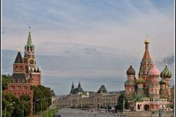 الكريملن :القذافي “ميت سياسيا” وعليه مغادرة السلطة