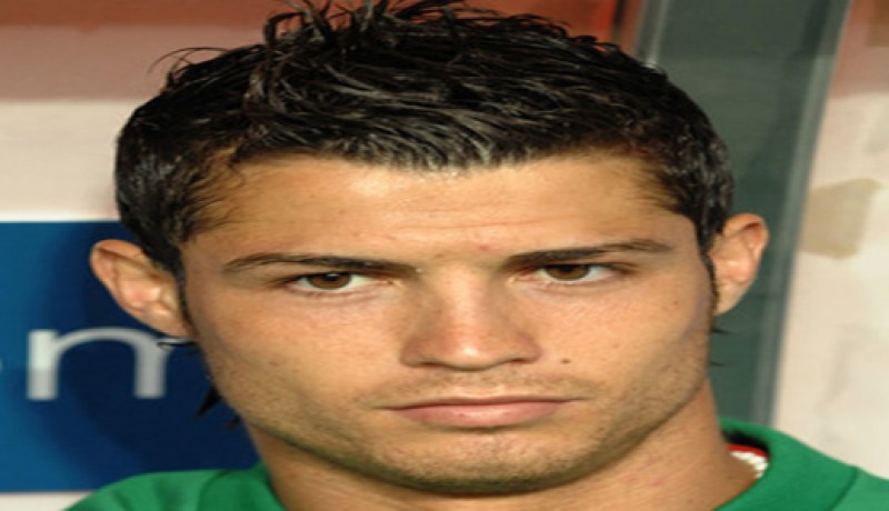 كريستيانو رونالدو هدف البرتغال هو التتويج بيورو 2012