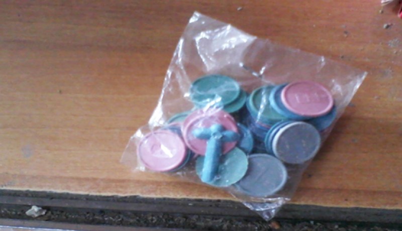 ‮ ‬صليب داخل كيس للقريصات موجّه للتلاميذ بالبرج