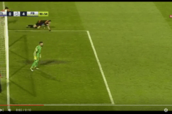 بالفيديو.. مناصر يشبع حكما بالضرب والركلات