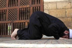 مصنع أمريكي يهدد بطرد 53 عاملا مسلما لأدائهم فريضة الصلاة