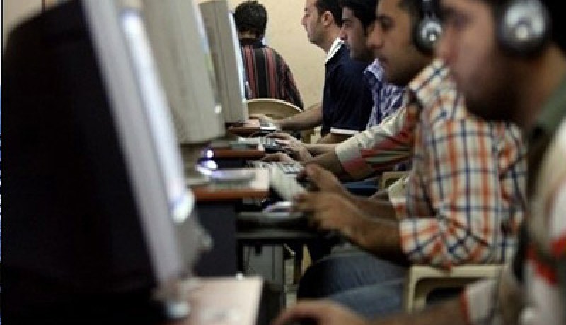 أمن وهران يداهم مقهى أنترنيت ويوقف ملتح مشتبه في علاقته مع الإرهاب