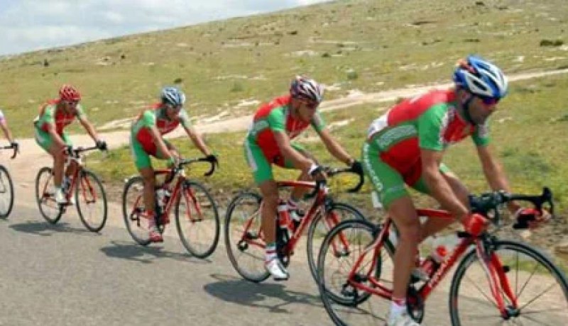 المغرب يشكو الجزائر للاتحاد الدولي ويهدّد بالانسحاب من طواف الجزائر