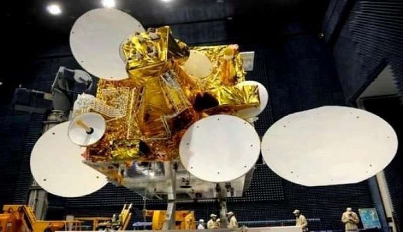 ربط 31 ألف مؤسسة تربوية وصحية عن طريق القمر الصناعي ألكوم سات -1-