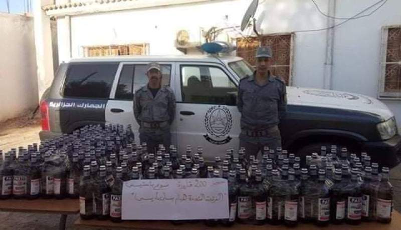 الجمارك تحجز 200 قارورة خمر بسيدي بلعباس