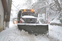 معالجة 121 محور طرقي على إثر التقلبات الجوية