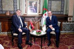 وزير الداخلية كمال بلجود يتحادث مع نظيره الليبي